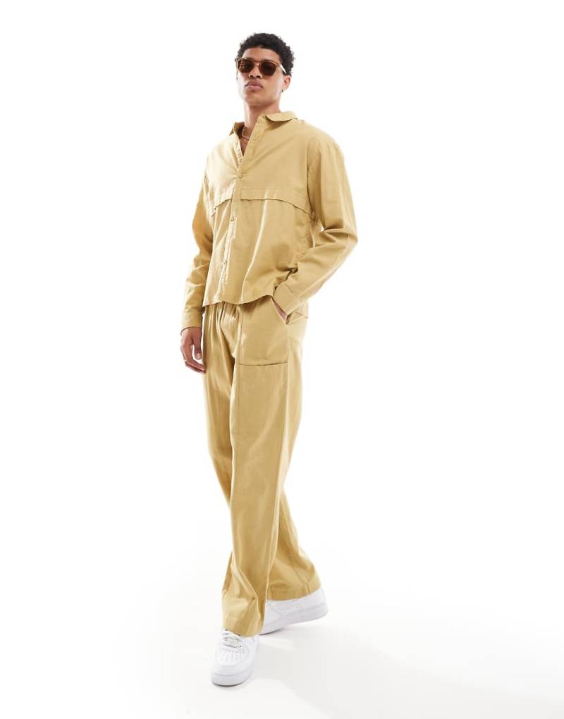 Native Youth - Hose aus Leinen in verwaschenem Khaki mit weitem Bein-Grün von Native Youth
