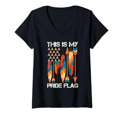 Damen This is My Pride Flagge Indigene Indianer Tag T-Shirt mit V-Ausschnitt Damen This is My Pride Flagge Indigene Indianer Tag T-Shirt mit V-Ausschnitt von Native indigenous Indian American Flag Shop 2025