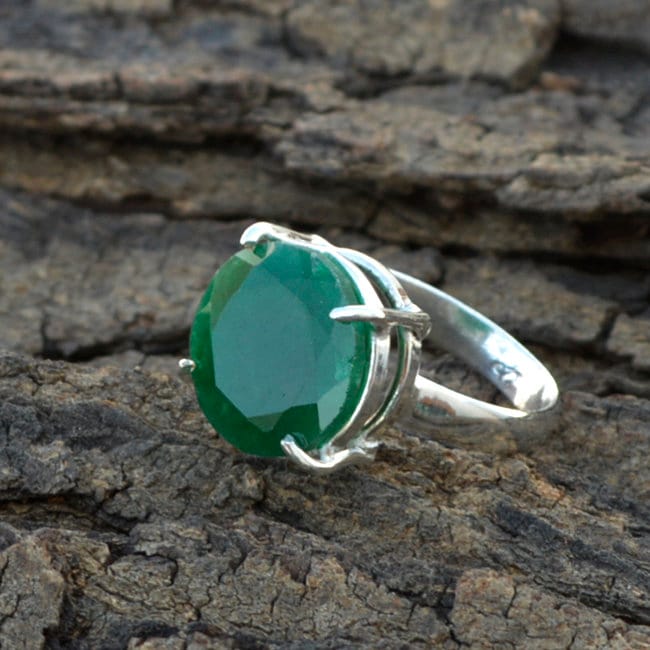 Handgemachter Runder Smaragd Ring Sterling Silber Mai Geburtsstein von NativeFineJewelry