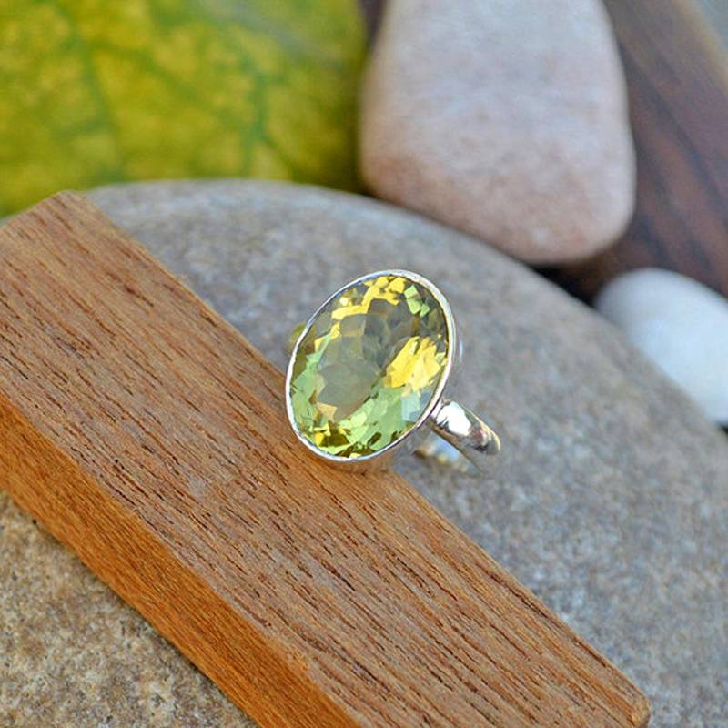 Oval Lemonquarz Ring Solitär 925 Sterling Silber Geburtsstein von NativeFineJewelry