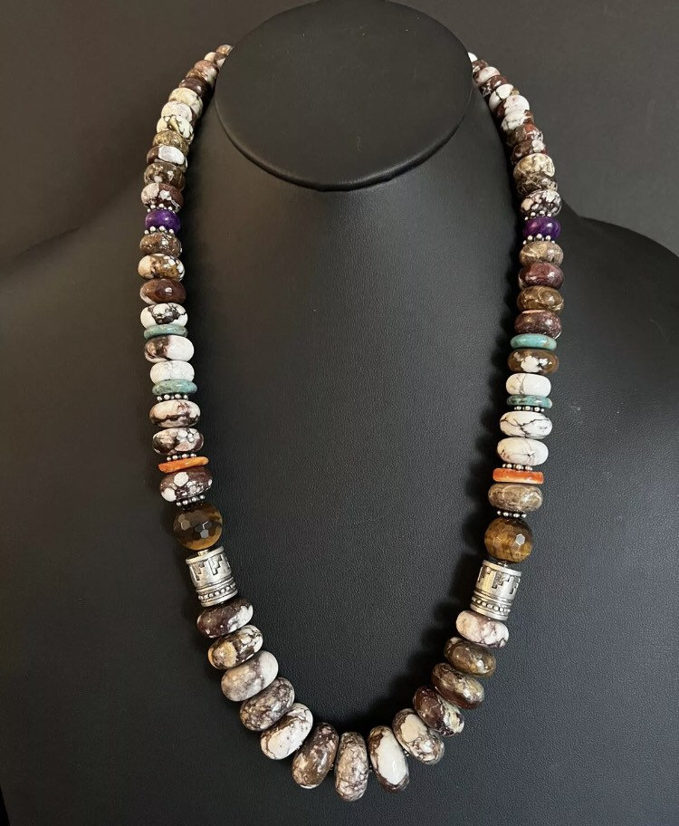 Sterling Silber Graduierte Multi Stein Verrückte Wilde Pferd Perlenhalskette. 66 cm Gross von NativeTurquoiseT