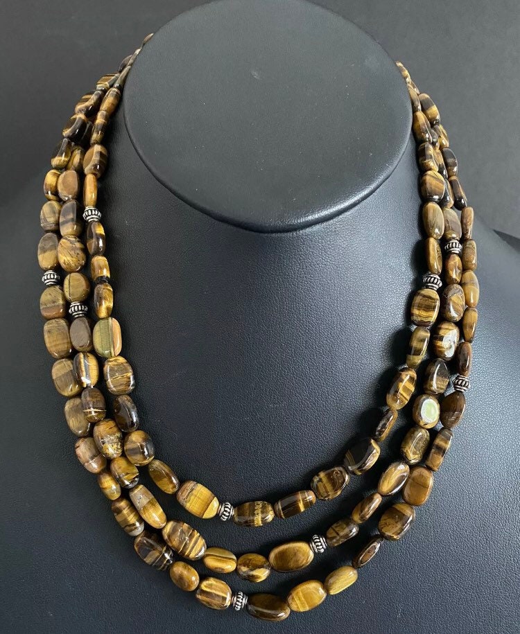 Sterling Silber Multi Strang Tigerauge Layered Halskette. 45-56cm von NativeTurquoiseT