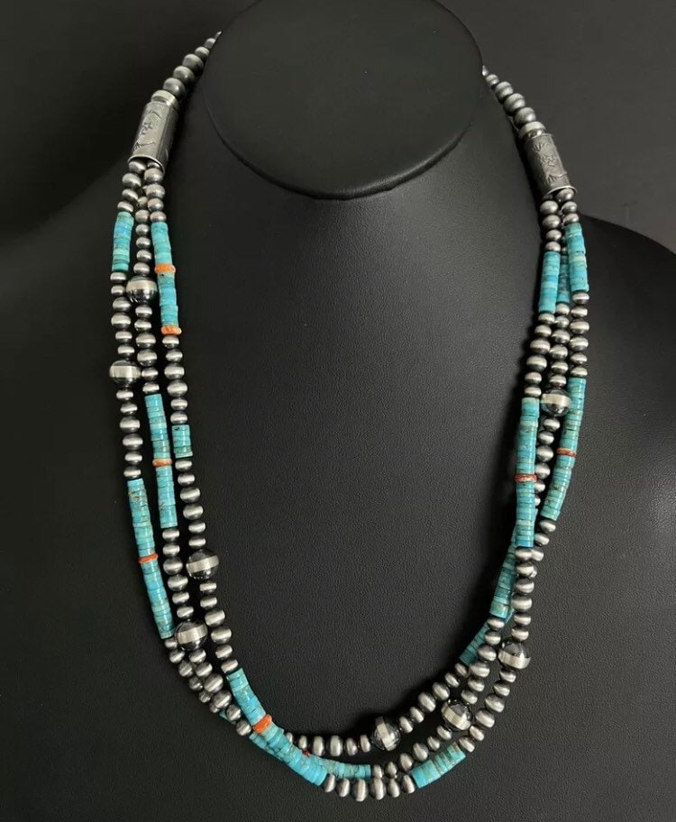 Sterling Silber Multi Strang Türkis Spiny Oyster Perlen Halskette. 26 Zoll von NativeTurquoiseT