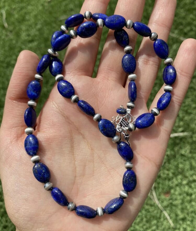sterling Silber Lapis W Perlen Halskette. 18 Zoll sterling Silber Lapis W Perlen Halskette. 18 Zoll von NativeTurquoiseT