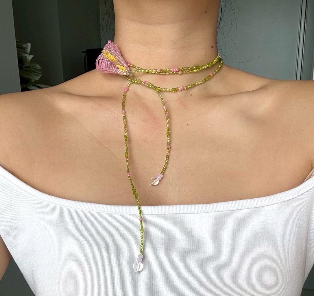 Rosa Calla Lilie Verstellbares Rocailles Perlen Lariat Rosa Calla Lilie Verstellbares Rocailles Perlen Lariat von NattierraLunoria