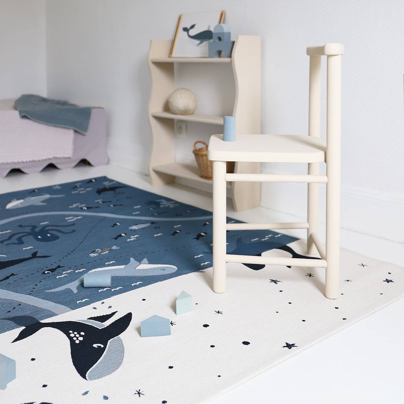 Kinderspielteppich Little Deep Blue von Nattiot