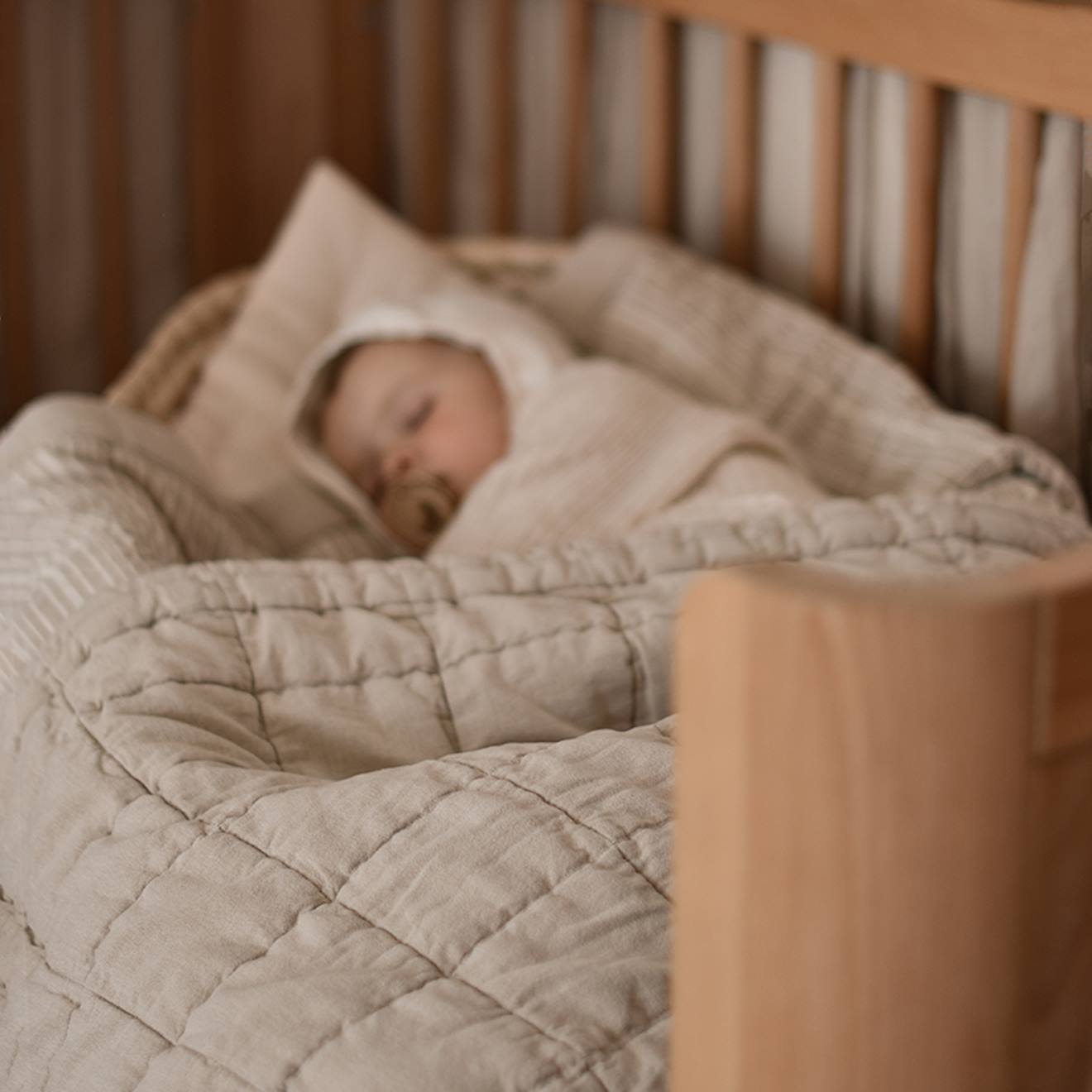 Wendebabydecke aus Baumwolle Anna sand von Nattiot