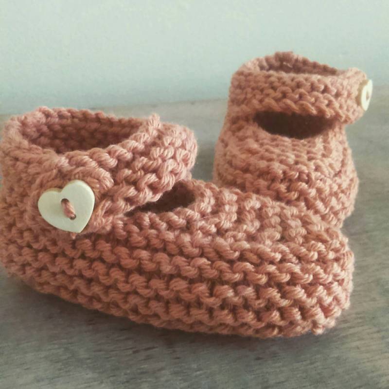 Hand Gestrickte Baby Booties in Verschiedenen Farben Erhältlich 0-6 Monate von NattyKnitBits