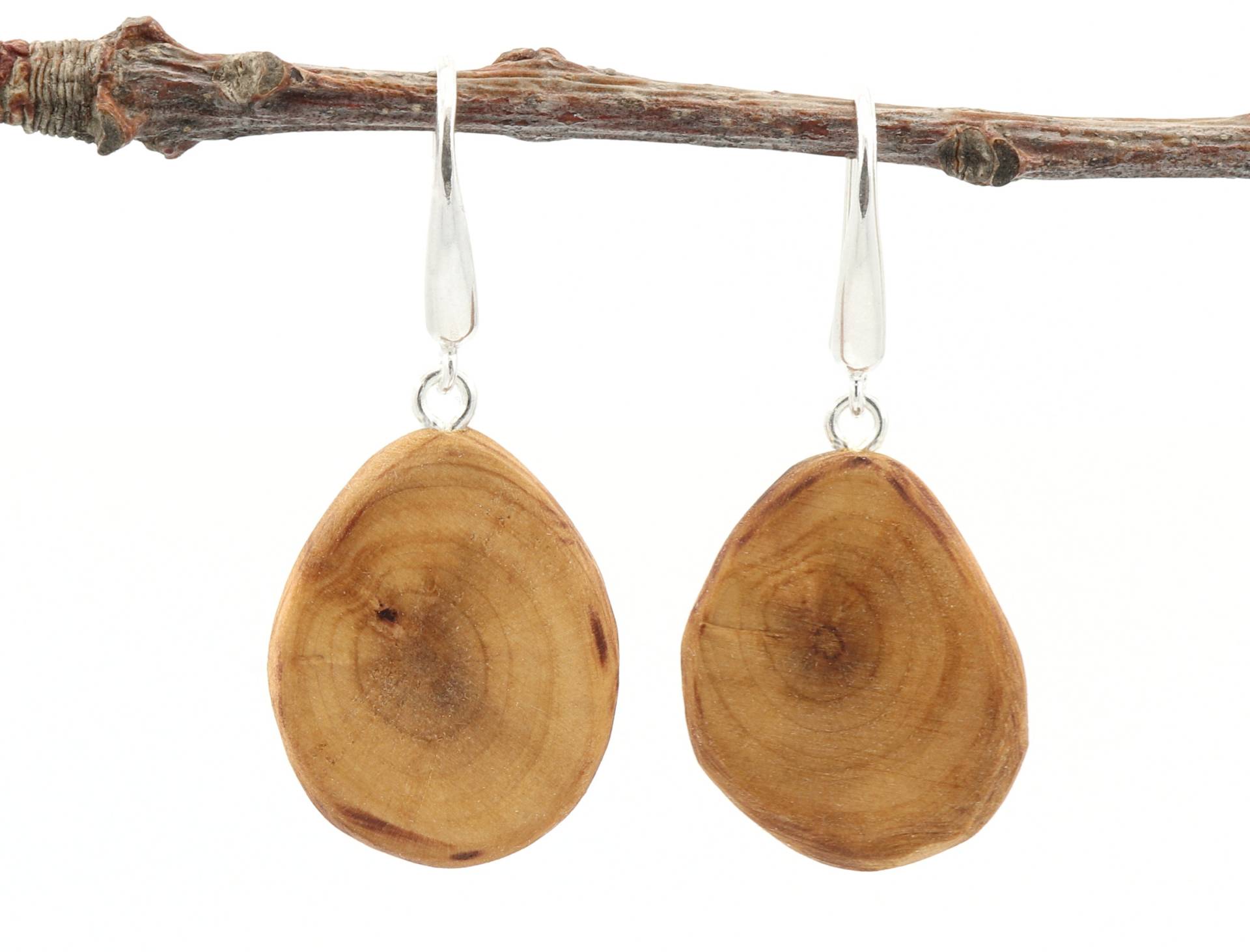 Ohrringe Tropfen Pflaumenholz 2, 5cm, Holzschmuck , Sterling Silber, Ohrhänger Holz, Natürliche Ohrhänger, Damen von NaturSchatulle