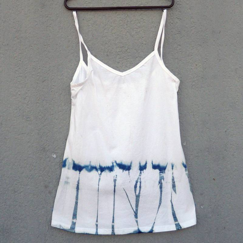 Natürliche Indigo Hand Gefärbt Shibori Tie Dye Kurze Kleid Größe L Bio-Baumwolle von NaturalDyesStudio