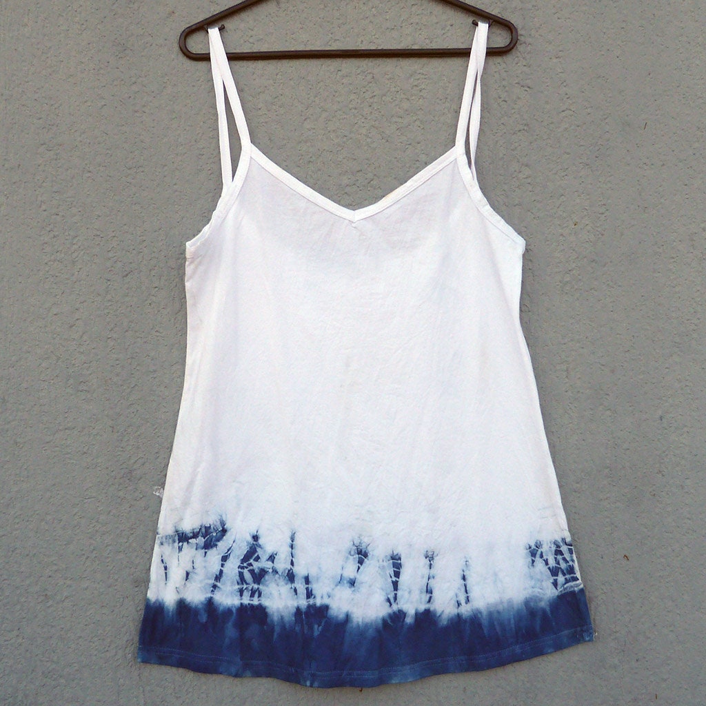 Natürliche Indigo Hand Gefärbt Shibori Tie Dye Kurze Kleid Größe M Bio-Baumwolle von NaturalDyesStudio