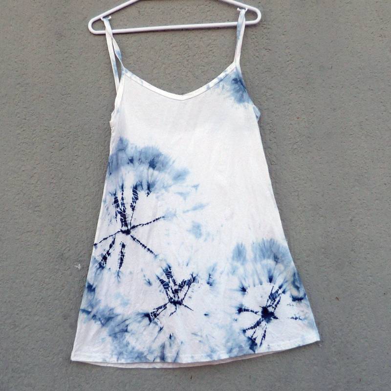 Natürliche Indigo Hand Gefärbt Shibori Tie Dye Kurze Kleid Größe S Bio-Baumwolle von NaturalDyesStudio