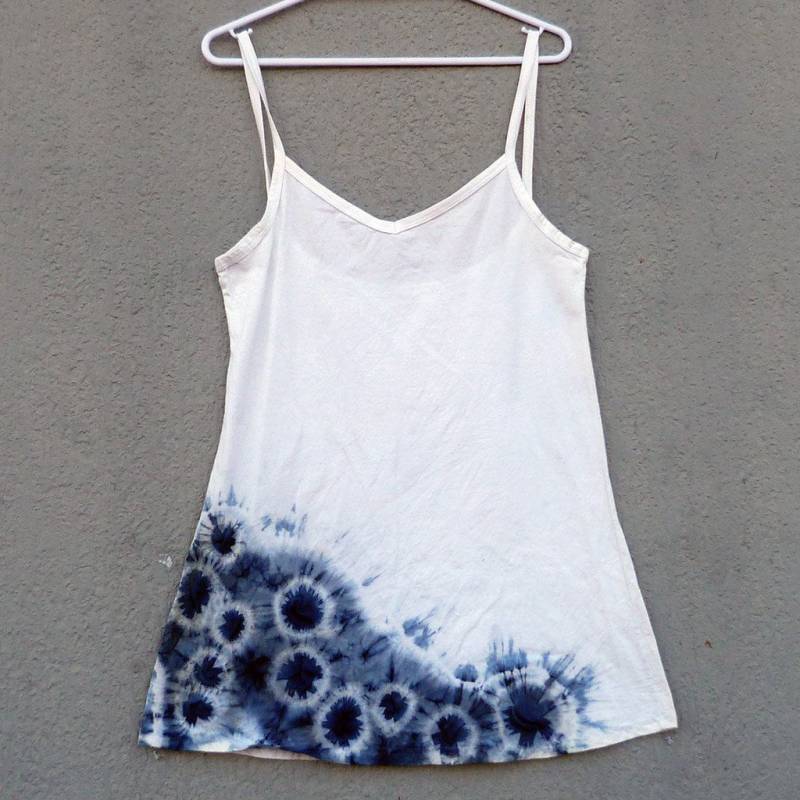 Natürliche Indigo Hand Gefärbt Shibori Tie Dye Kurze Kleid Größe S Bio-Baumwolle von NaturalDyesStudio