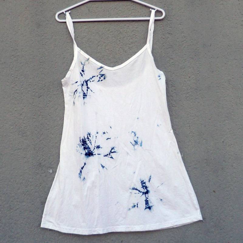 Natürliche Indigo Hand Gefärbt Shibori Tie Dye Kurze Kleid Größe S Bio-Baumwolle von NaturalDyesStudio