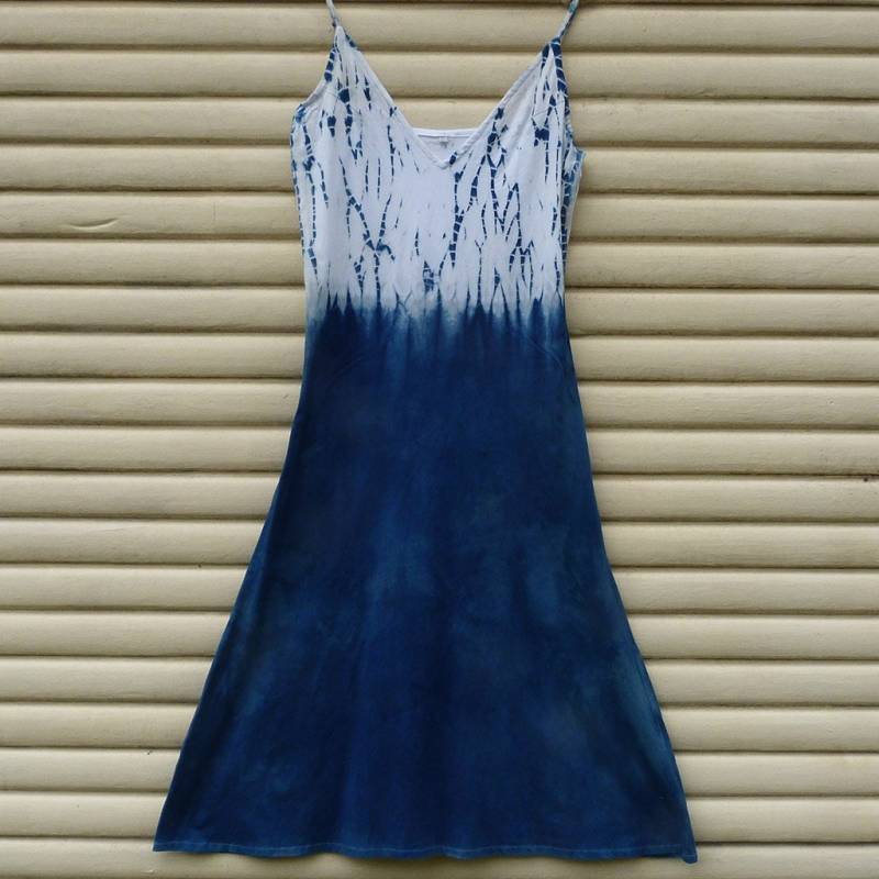 Natürliche Indigo Hand Gefärbt Shibori Tie Dye Lange Kleid Größe L Bio-Baumwolle von NaturalDyesStudio