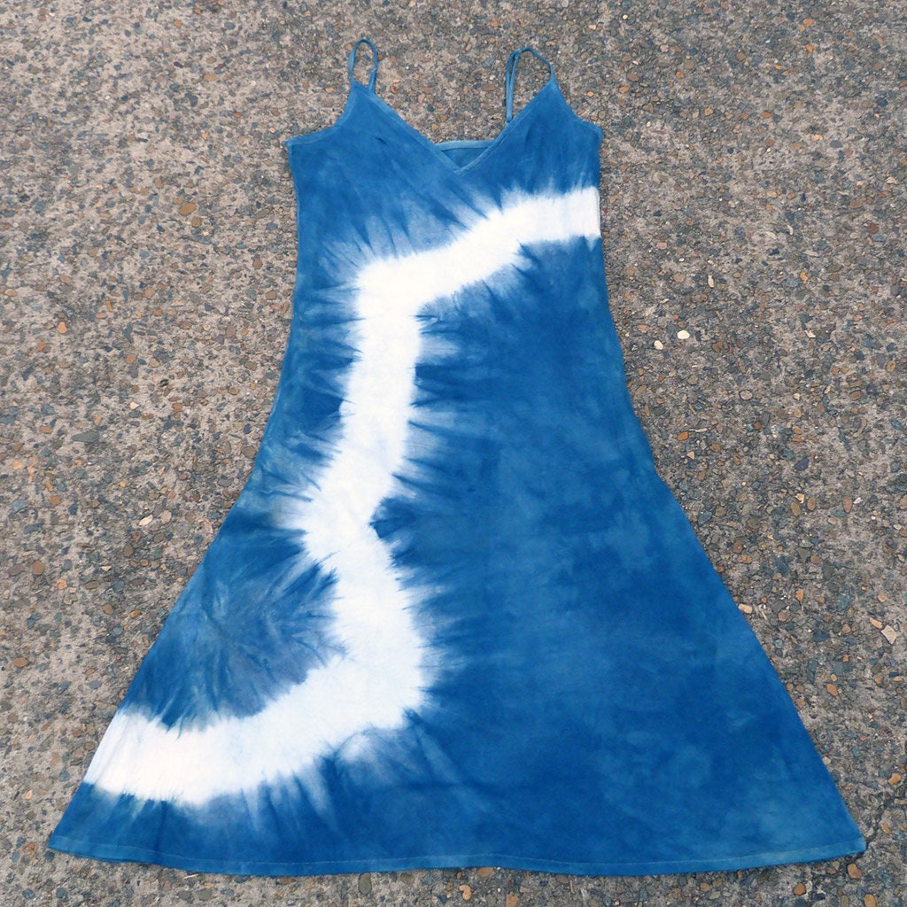 Natürliche Indigo Hand Gefärbt Shibori Tie Dye Lange Kleid Größe L Bio-Baumwolle von NaturalDyesStudio