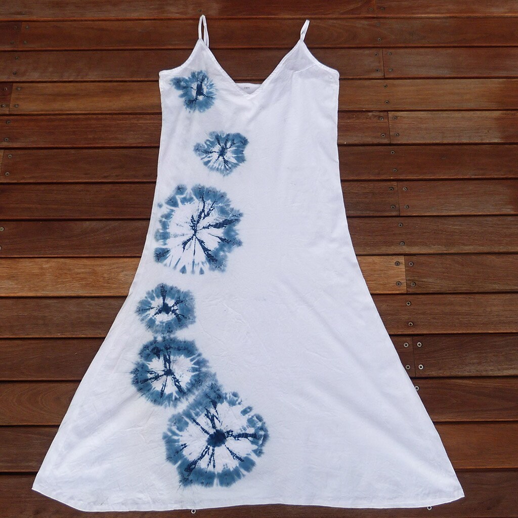 Natürliche Indigo Hand Gefärbt Shibori Tie Dye Lange Kleid Größe L Bio-Baumwolle von NaturalDyesStudio