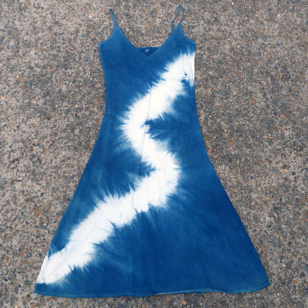 Natürliche Indigo Hand Gefärbt Shibori Tie Dye Lange Kleid Größe S Bio-Baumwolle von NaturalDyesStudio