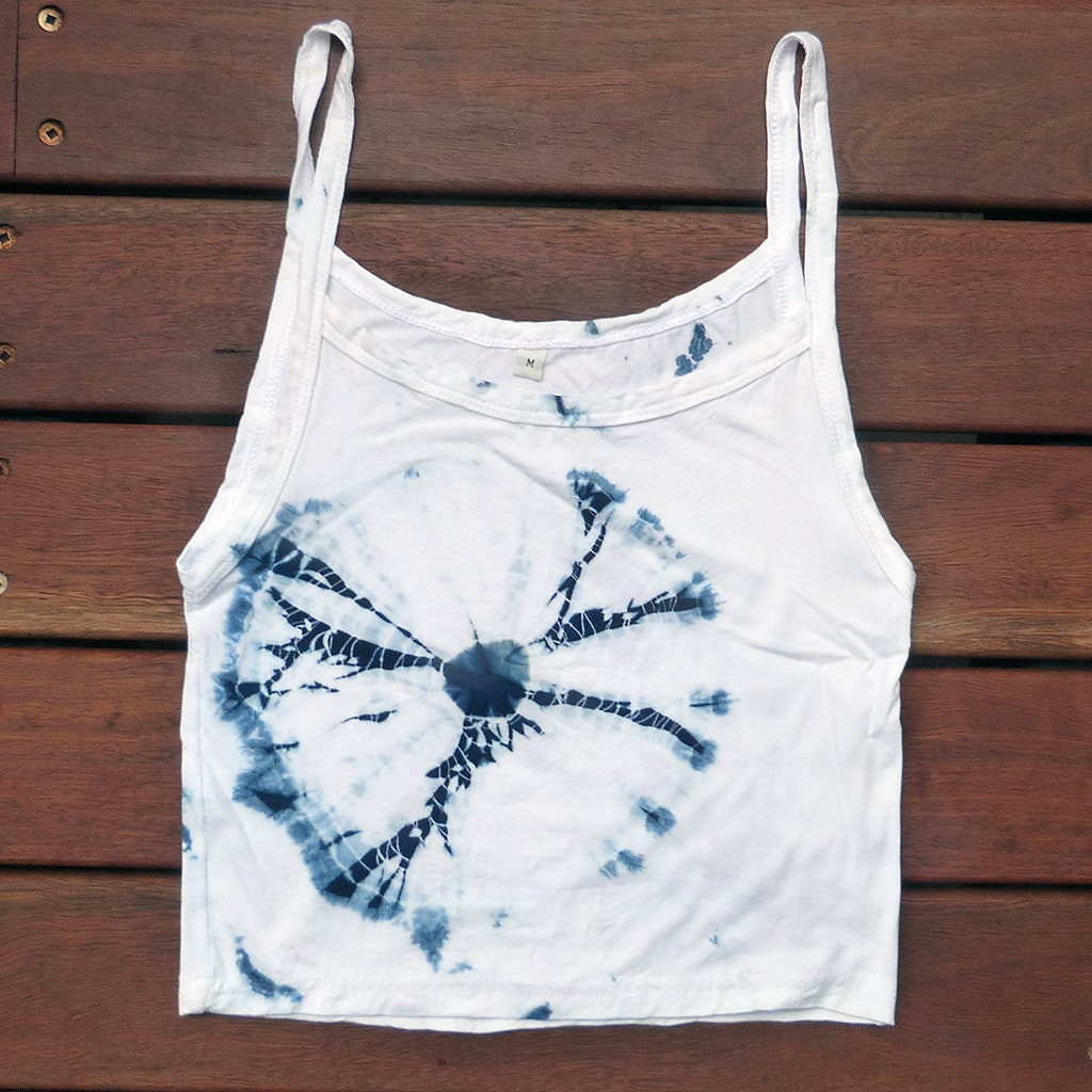 Natürliche Indigo Hand Gefärbt Shibori Tie Dye Tank Top Größe M Bio-Baumwolle von NaturalDyesStudio