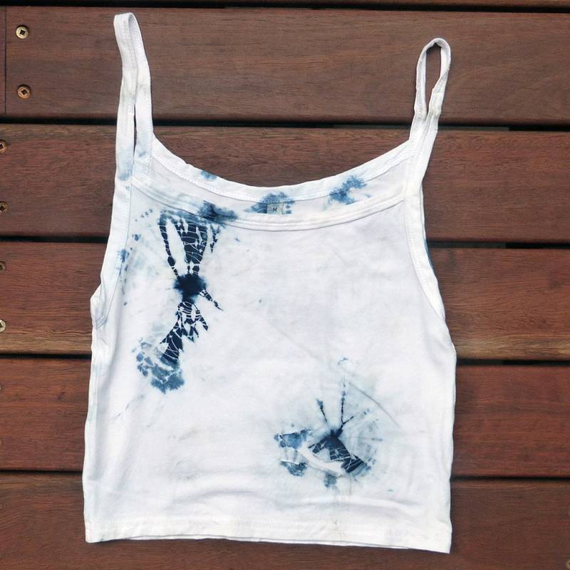 Natürliche Indigo Hand Gefärbt Shibori Tie Dye Tank Top Größe M Bio-Baumwolle von NaturalDyesStudio