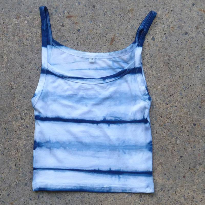Natürliche Indigo Hand Gefärbt Shibori Tie Dye Tank Top Größe S Bio-Baumwolle von NaturalDyesStudio
