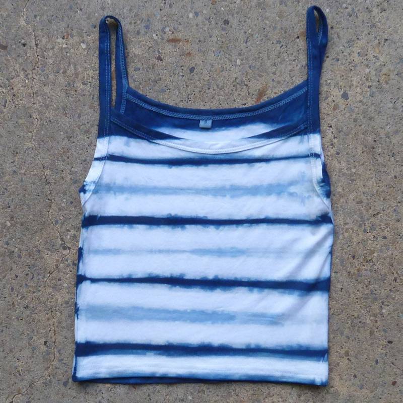 Natürliche Indigo Hand Gefärbt Shibori Tie Dye Tank Top Größe S Bio-Baumwolle von NaturalDyesStudio