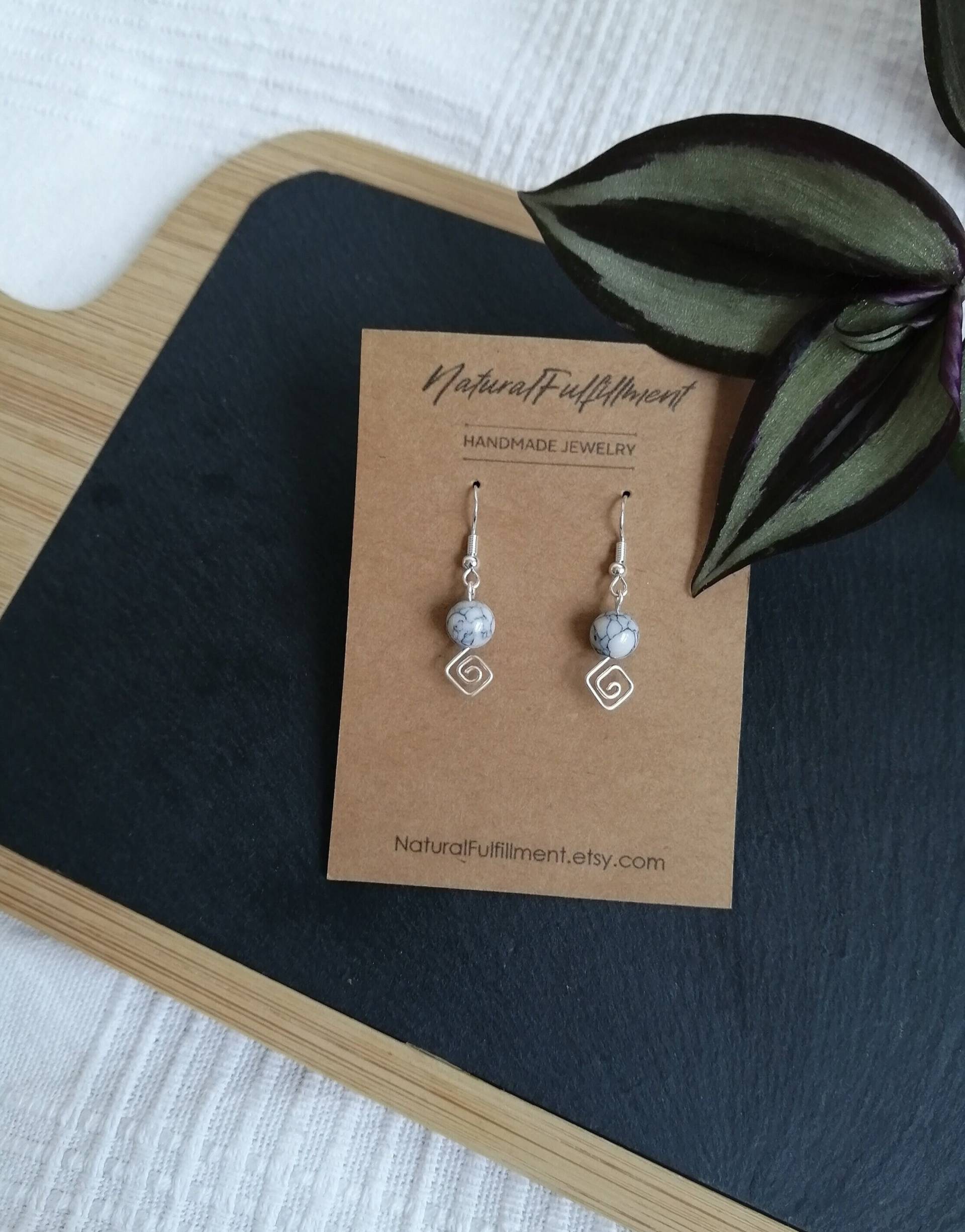 Marble Earrings | Wirewrapped Hochzeitsohrringe Geometric Dangle Beaded Ohrringe Minimalistisch von NaturalFulfillment