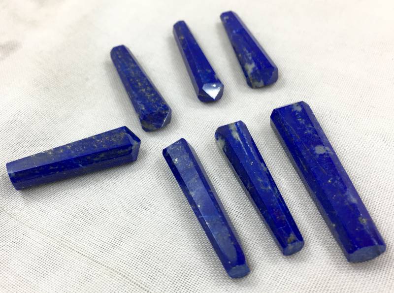 7 Stück Handgefertigte Lapis Lazuli Kristalle @on von NaturalGemstones1