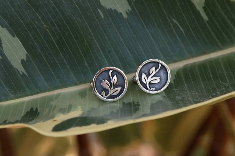 Floral Hemd Manschettenknöpfe - Handgefertigt in Oxidiertem 925 Silber Hochzeitsmanschettenknöpfe Mit Blättern von NaturalGeometry
