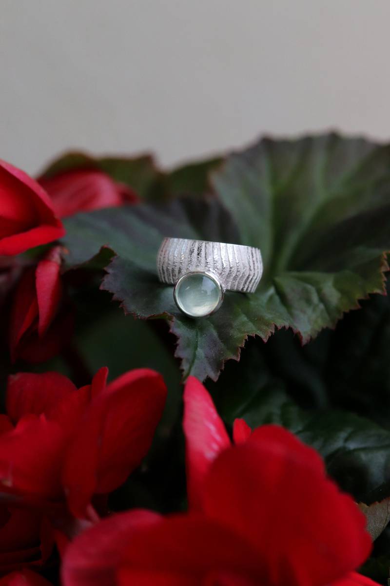 Ring Mit Prenite - Textur Der Fusion Tintenfischknochen Bandring Stein Maxi-Ring Frau von NaturalGeometry