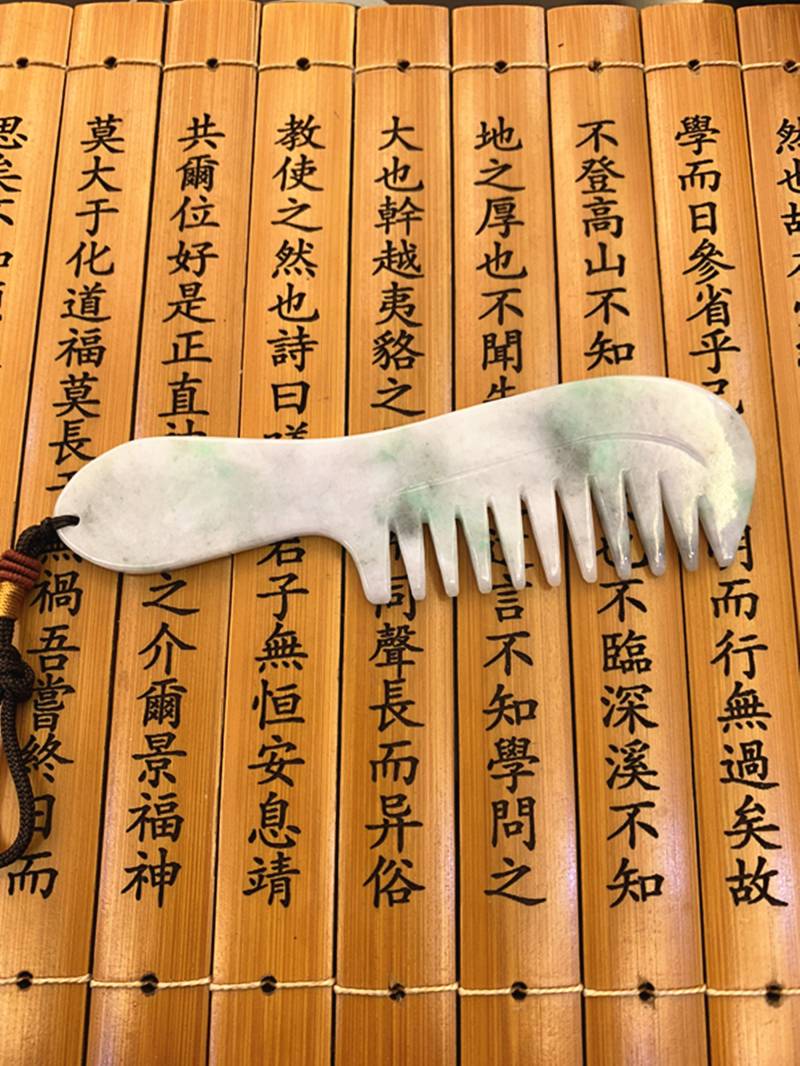 Natürliche Echte A Natürliche Grüne Jade Kämme Haar Schmuckkamm Natürliche Echte A Natürliche Grüne Jade Kämme Haar Schmuckkamm von NaturalGoodsCrafts