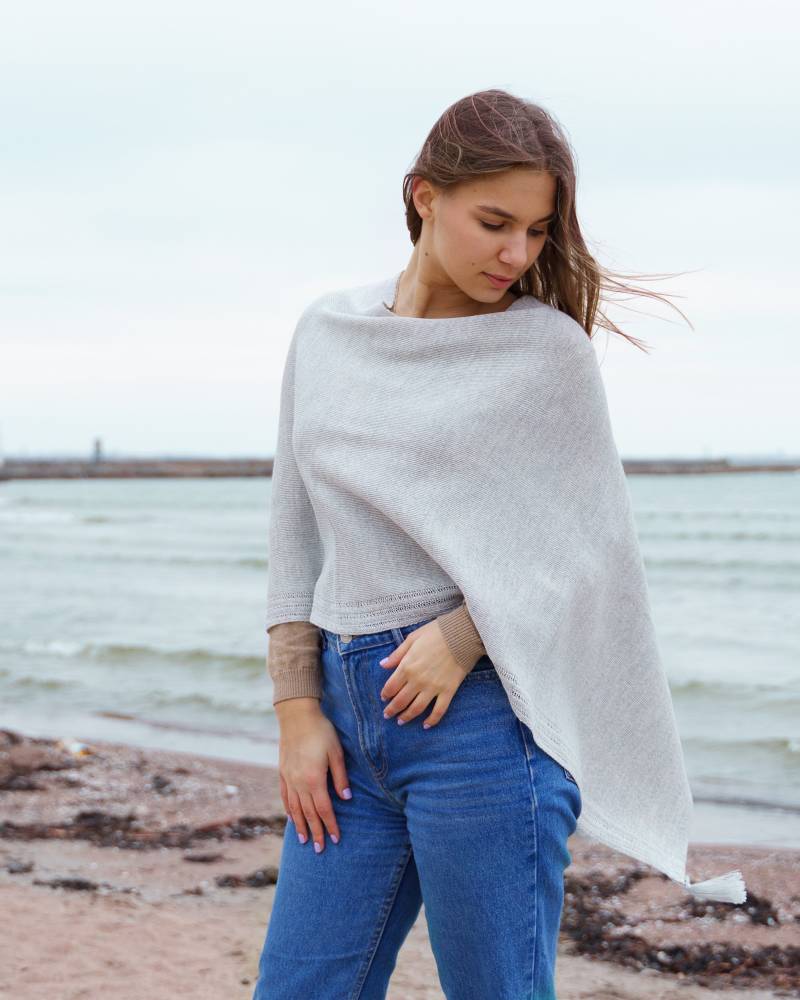 Merinowolle Poncho Multi-Wear, Strickfester von NaturalStyleEstonia