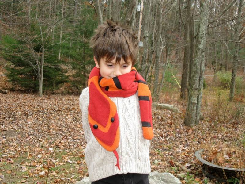 Rot-Orange Schal Für Die Kaltblüter von NaturallyCraftyShop