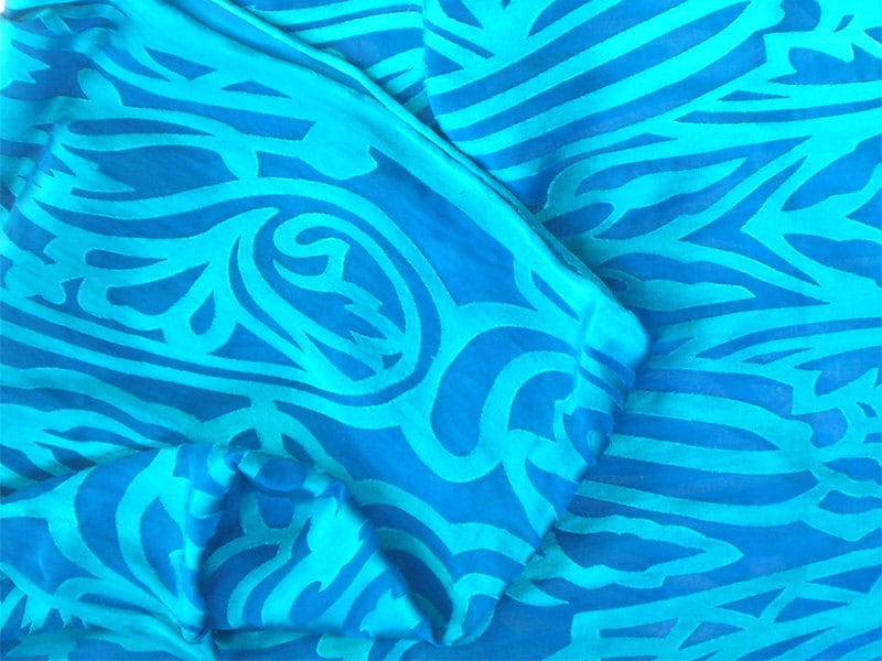 Hand-Gefärbt Devore Satin Schals von NaturasArtClothes