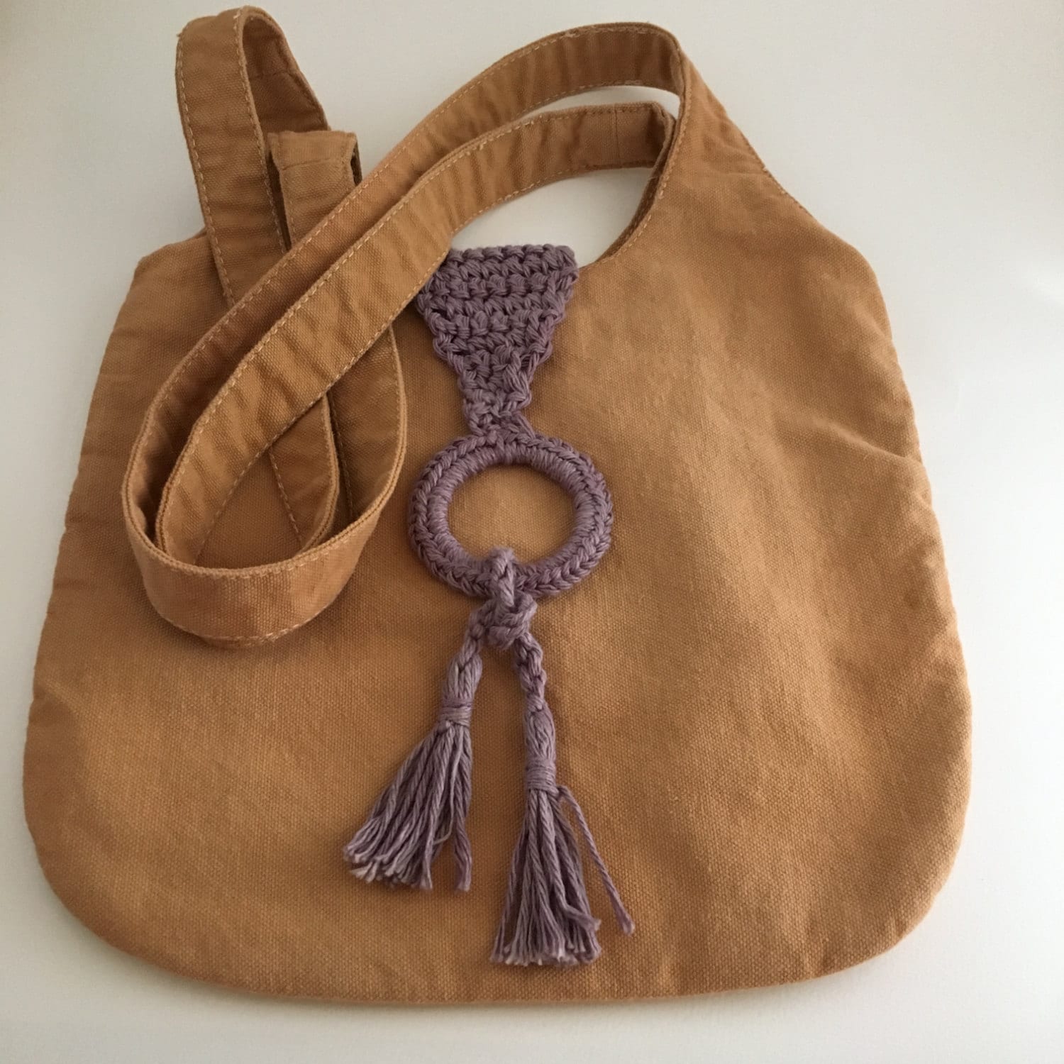 Hand Gefärbt Umhängetasche Mit Gefärbten Gehäkelte Schließung Im Krapp Und Tannin von NaturasArtClothes