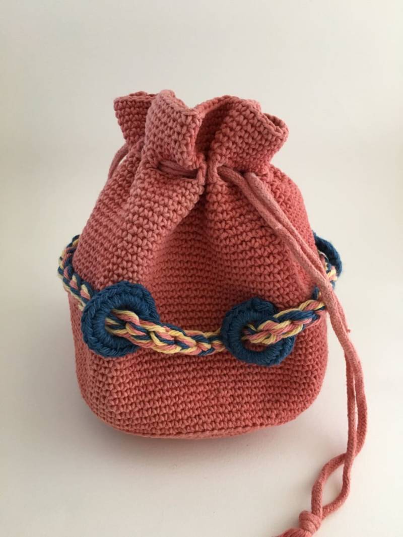Hand Gefärbt Und Verziert Häkeln Drawstring Handtasche Natürliche Krapp von NaturasArtClothes