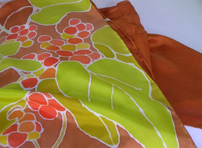 Herbst-Beeren-Serti Gemalt Seidenschal von NaturasArtClothes