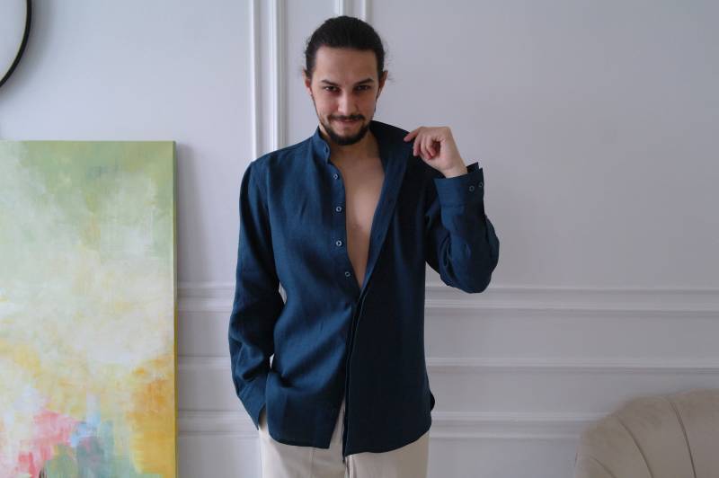 Naturhemd Herren, Leinenhemd Mit Bandkragen Für Männer, Durchgeknöpftes Nachhaltiges Herrenhemd, Bio-Flachshemd, Geschenk Ihn von NatureBreezeShop