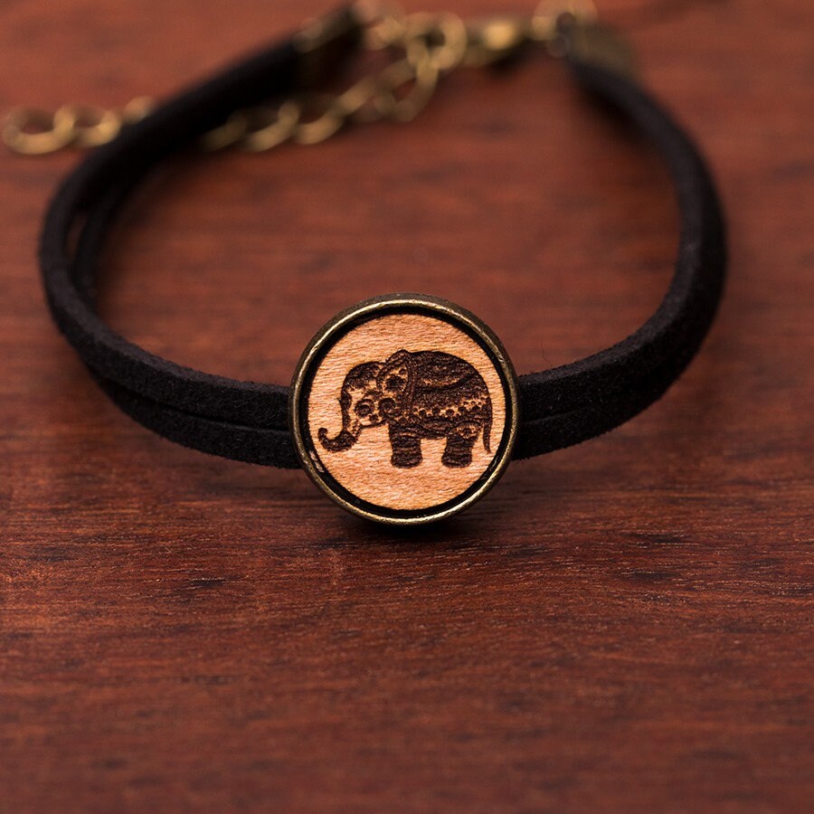 Armkette/Armband Aus Holz Und Metall - Holzschmuck Elefant von NatureCraftTyrol