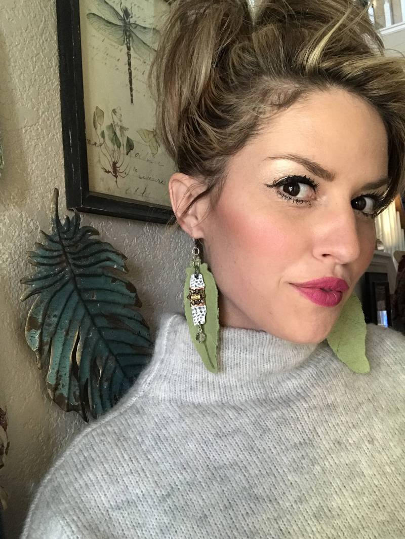 Lime Grün Federohrringe Lime Grün Federohrringe von NaturesBiplane