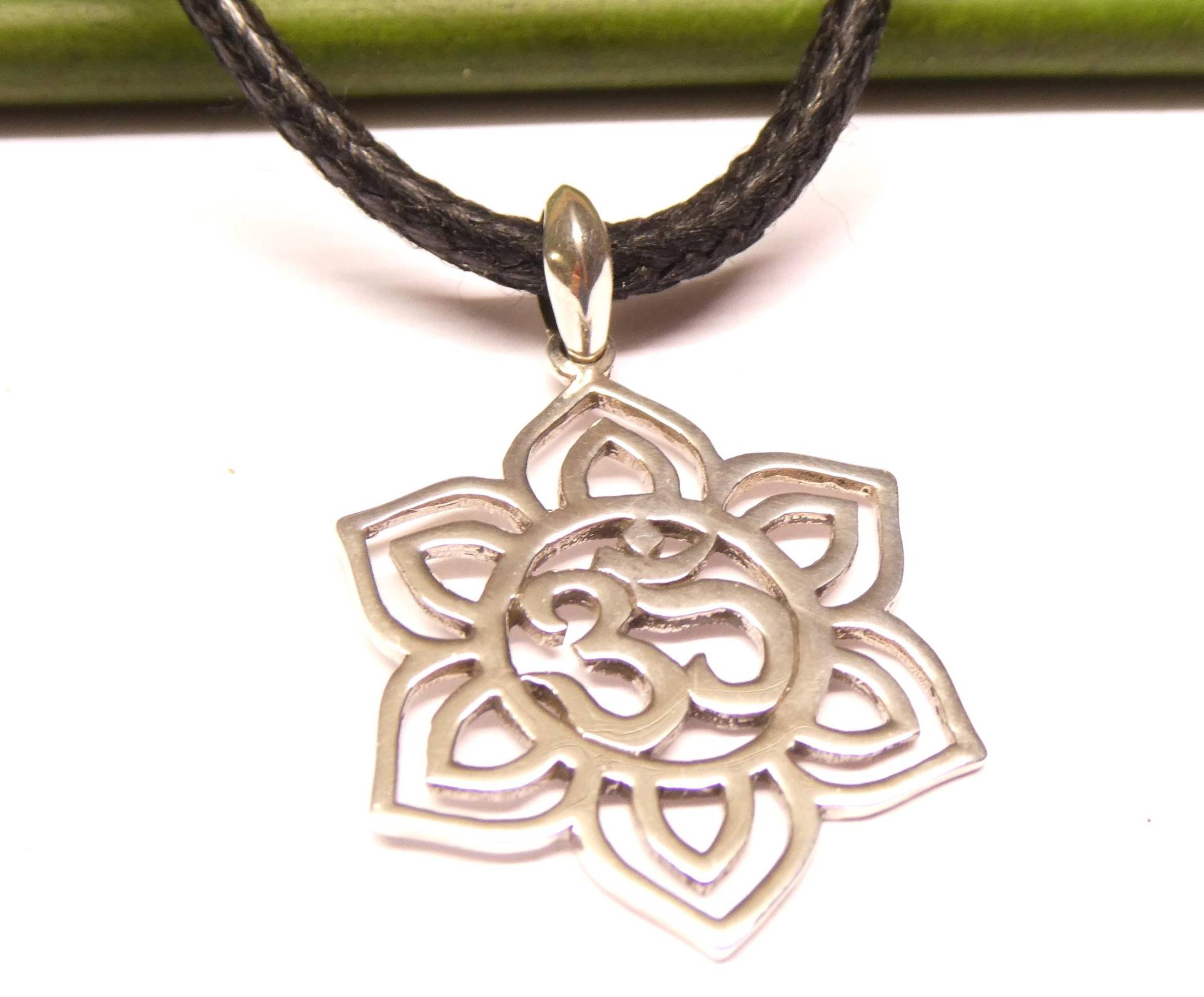 Anhänger Silber , Motivanhänger "Ohm" Sterlingsilber Unisex von NaturprodukteBG