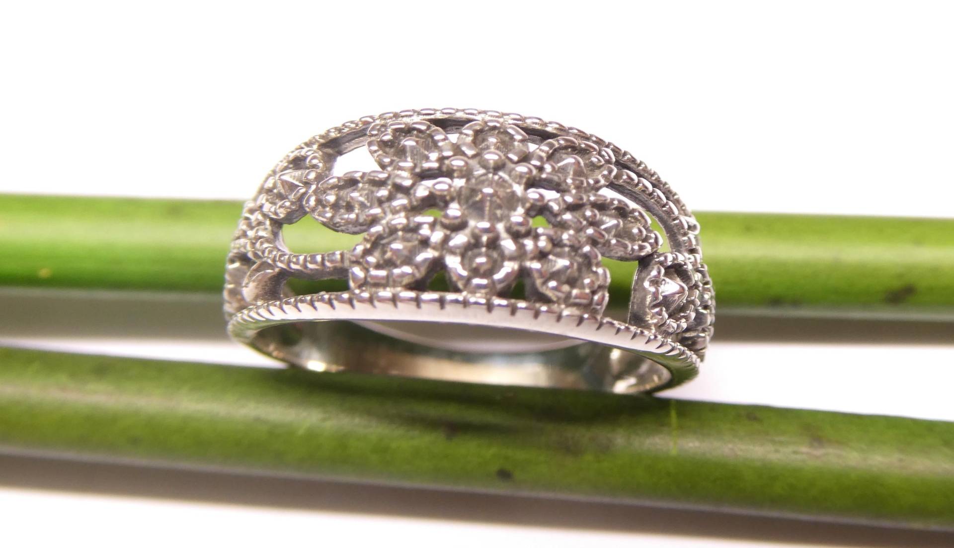 Bandring Silber Ornamente Blume, Gr. 59, Sterlingsilber, Ringe Damen Bandring Silber Ornamente Blume, Gr. 59, Sterlingsilber, Ringe Damen von NaturprodukteBG