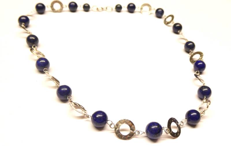 Halskette Mit Lapis Steinen Und Silberteilen , Sterlingsilber 45cm von NaturprodukteBG