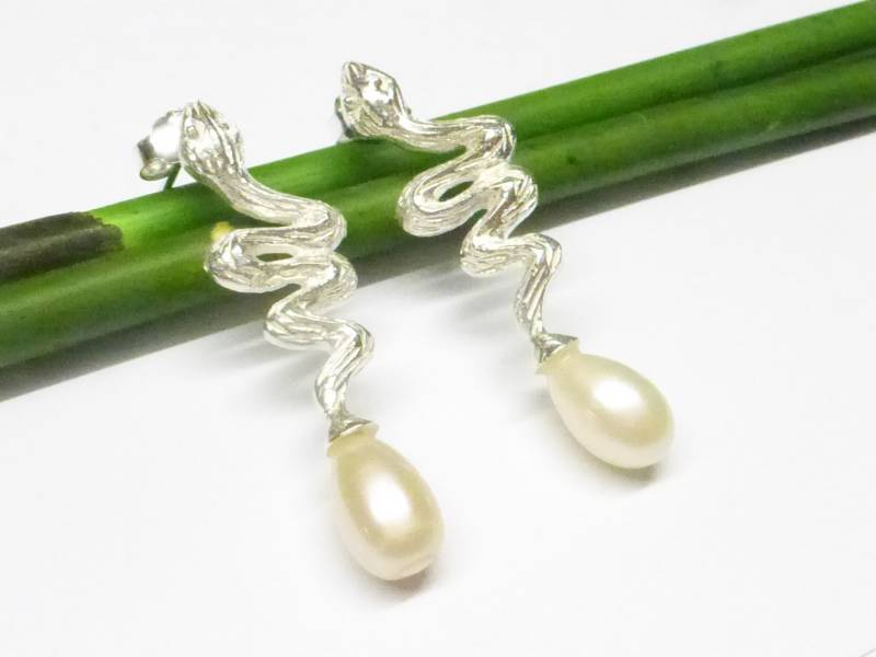 Perlenohrhänger Motiv Schlange , Echte Süßwasserzuchtperle Aus Sterlingsilber Als Gearbeitet Schmuck Für Frauen von NaturprodukteBG