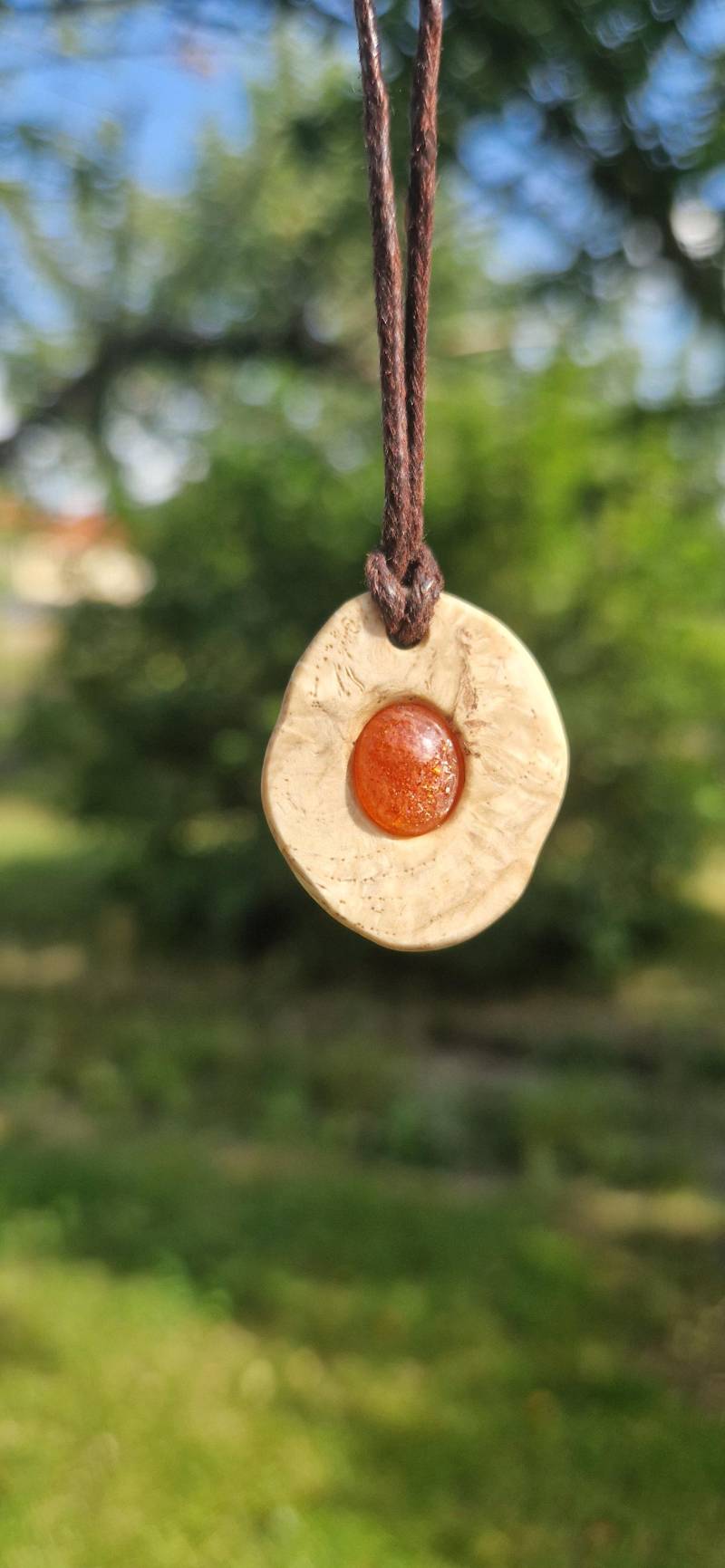 Halskette Handgefertigt Aus Einer Eichen Baumperle Halskette Handgefertigt Aus Einer Eichen Baumperle von Naturschmueckerei