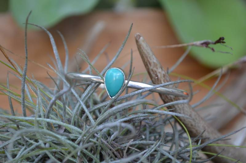 Drop Cuff {8} | Sterling Silber Türkis Bündring Armband Boho Drop Cuff {8} | Sterling Silber Türkis Bündring Armband Boho von NatvD