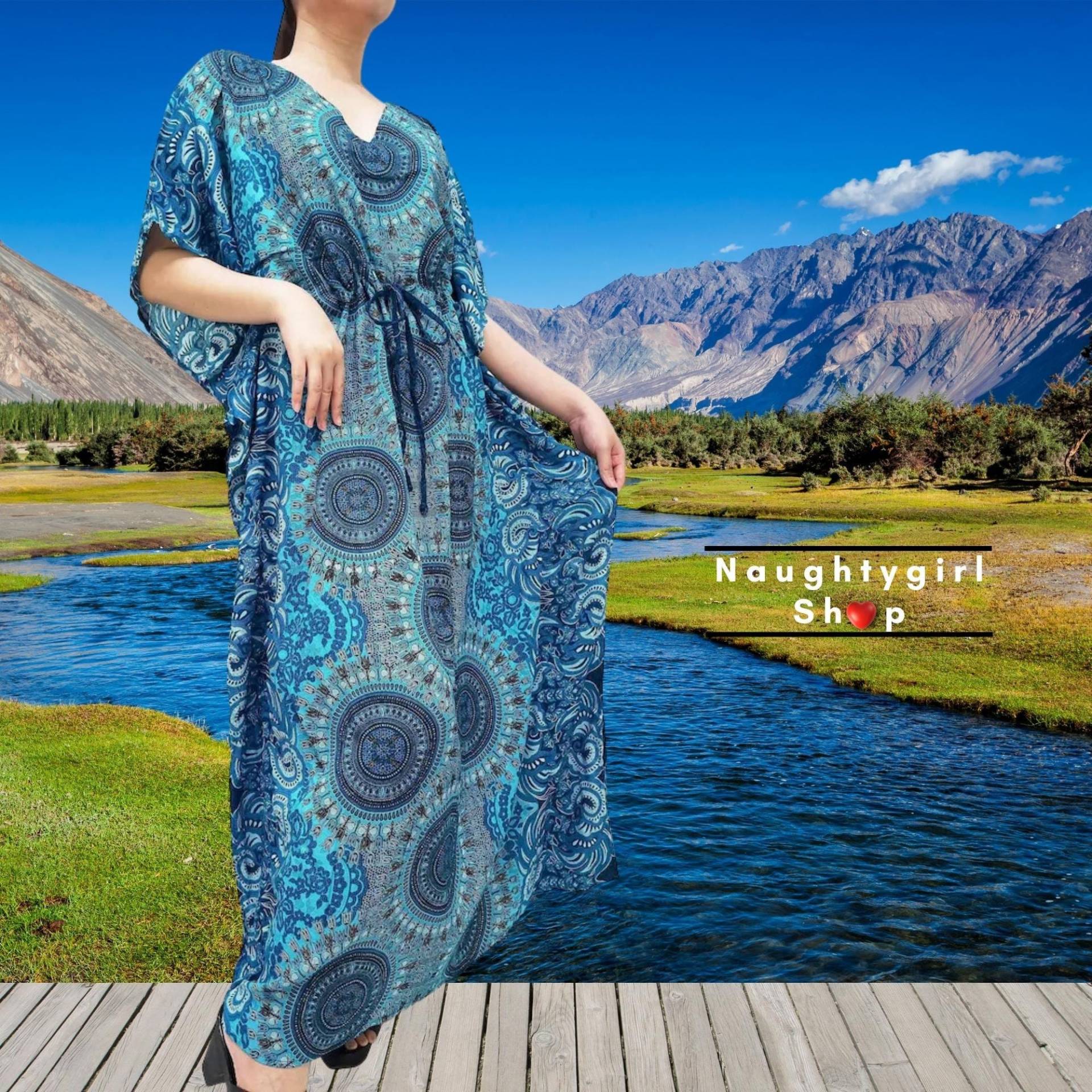 Blauer Rayon Kaftan, Strandkaftan, Übergröße V-Ausschnitt, Langes Kleid, Maxikleid-Tunika-Strand-Abdeckung, Gedruckt Wrap Boho-Kleidung, Mandala von NaughtyGirlShop