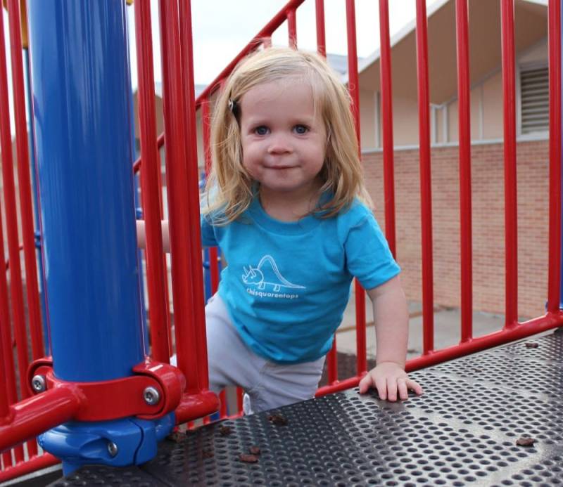 Chisquareatops Kinder T-Shirt Oder Bodysuit von NausicaaDistribution