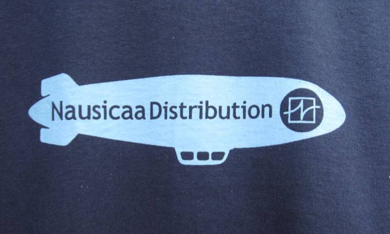 Nausikaa Verteilung Luftschiff T-Shirt von NausicaaDistribution