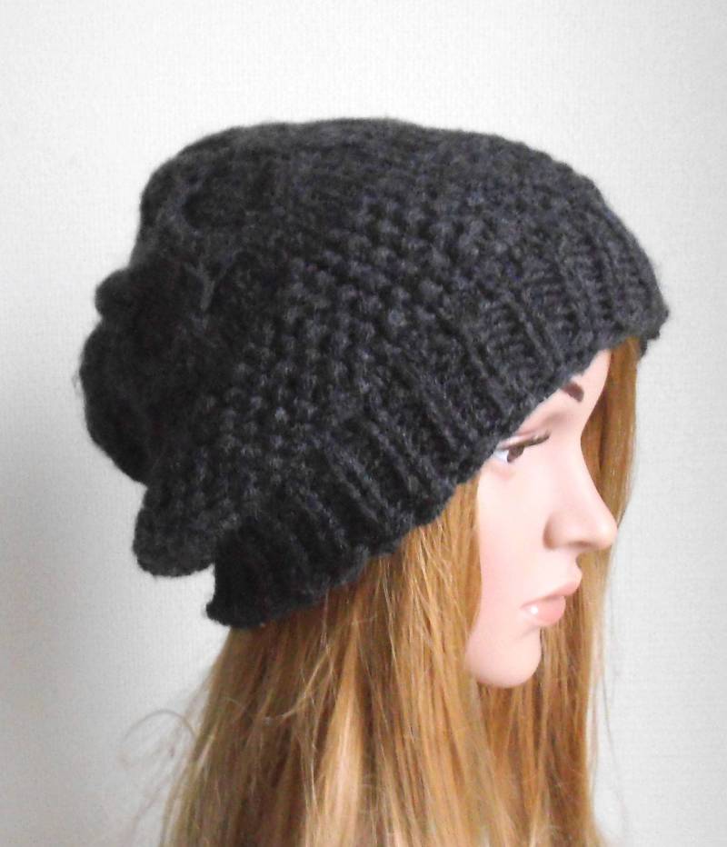 Dunkelgrau Wollmütze, Handgestrickte Winter Beanie von NavaVK